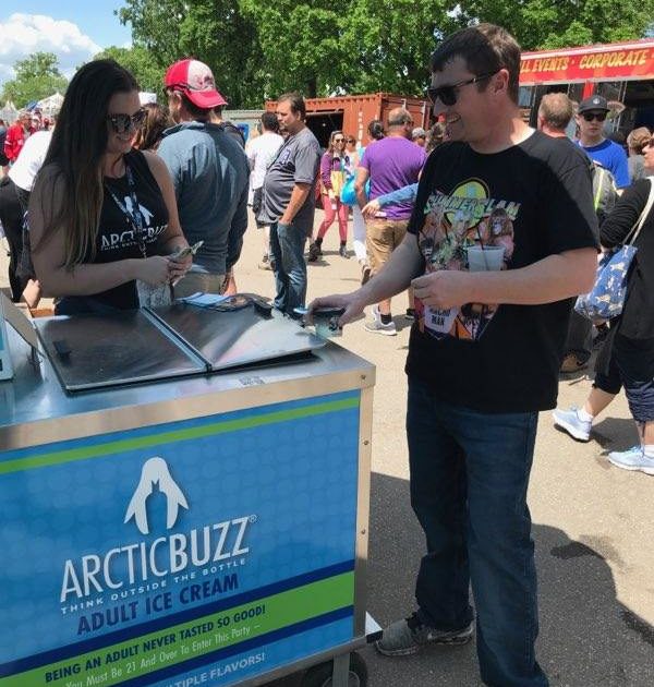 photo of ENVE Models at Detroit Grand Prix with Arctic Buzz